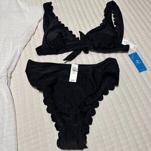 Black Scallop Bikini Set – Size M – NWT